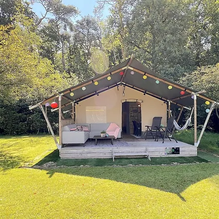 Holiday home De Bij