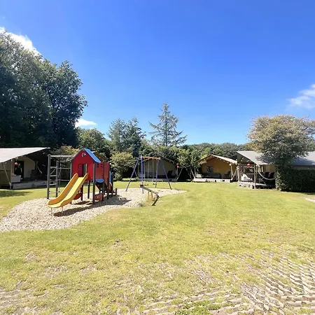 De Bij Vakantiehuis *
